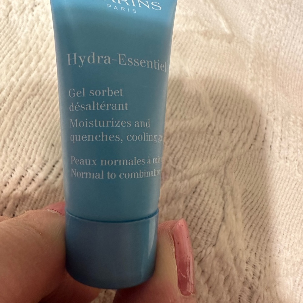 Five Clarins samples - Picture 3 of 5